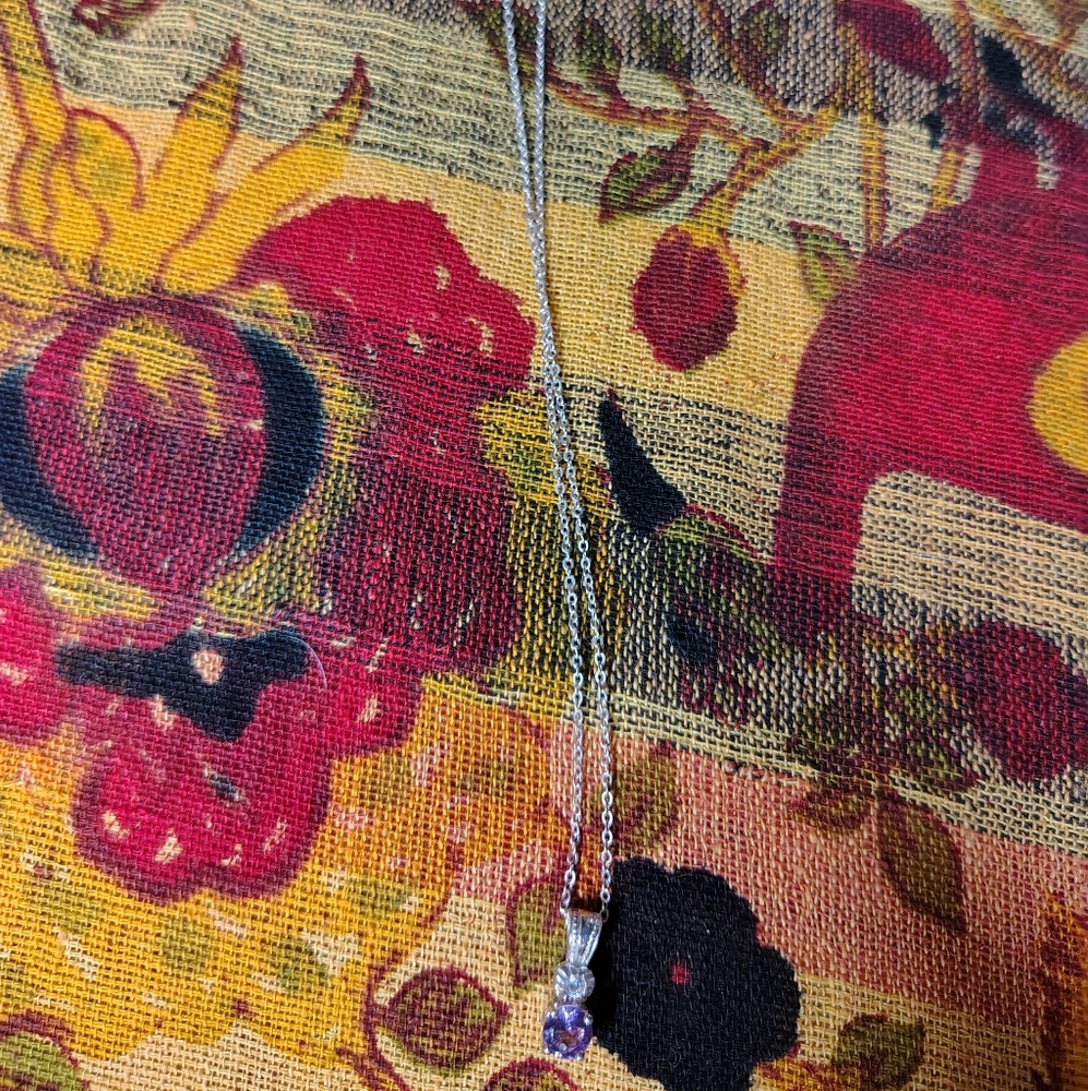 AVON 2005  Sterling Silver Amethyst w CZ accents Pendant And Necklace With Box - Picture 9 of 10